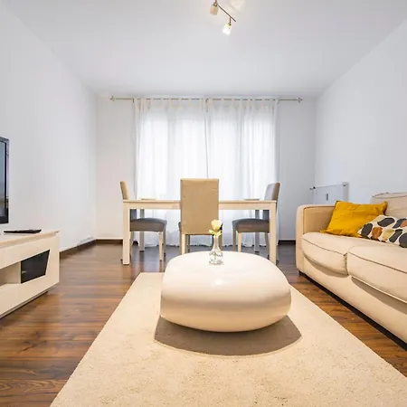 Joli Le + Parking Apartamento *