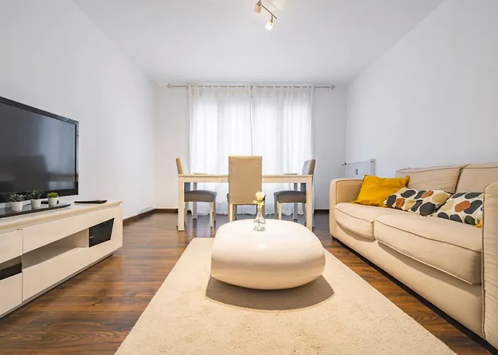 Joli Le + Parking Lägenhet *